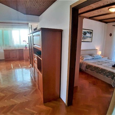 Apt Mirella Apartment โรวีน ภายนอก รูปภาพ