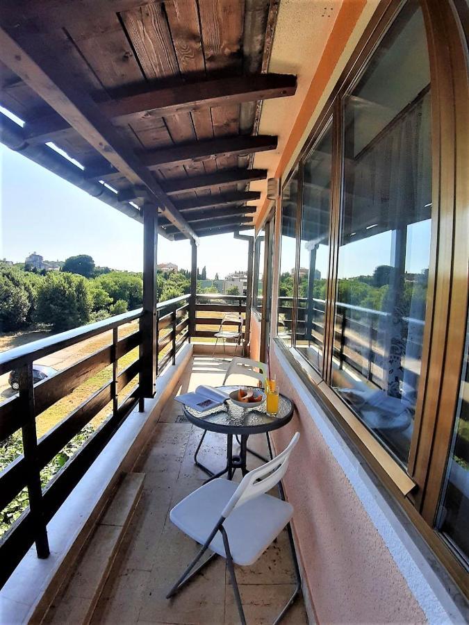 Apt Mirella Apartment โรวีน ภายนอก รูปภาพ