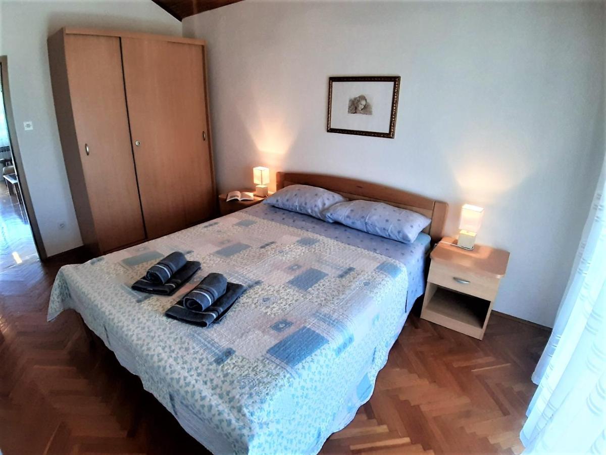 Apt Mirella Apartment โรวีน ภายนอก รูปภาพ