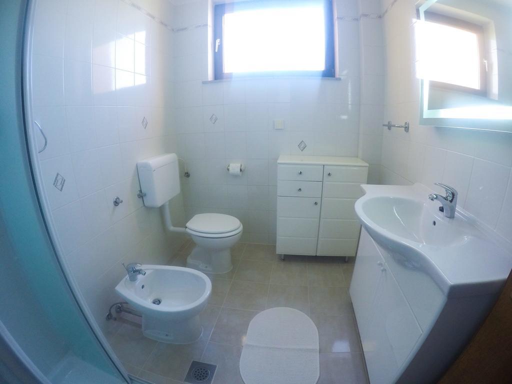 Apt Mirella Apartment โรวีน ห้อง รูปภาพ