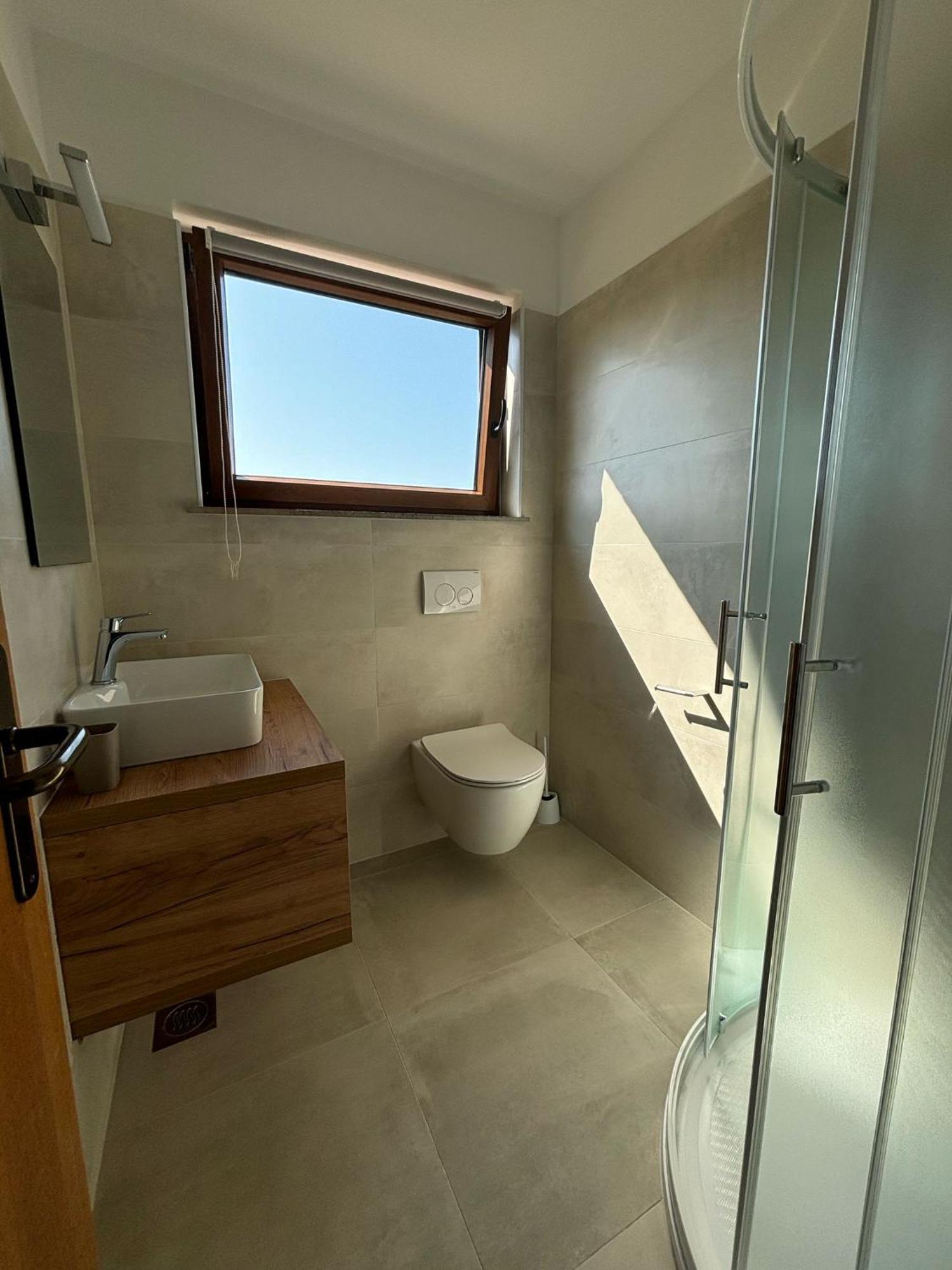 Apt Mirella Apartment โรวีน ห้อง รูปภาพ